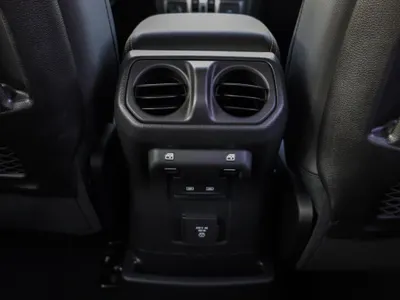 2026 جييب رانجلر صحارى