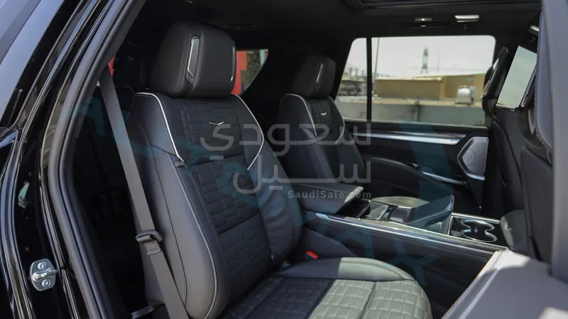 2026 كاديلاك اسكاليد في