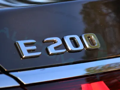 2026 مرسيدس - بنز إي 200