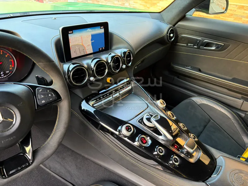 2018 مرسيدس - بنز جي تي أر أي إم جي