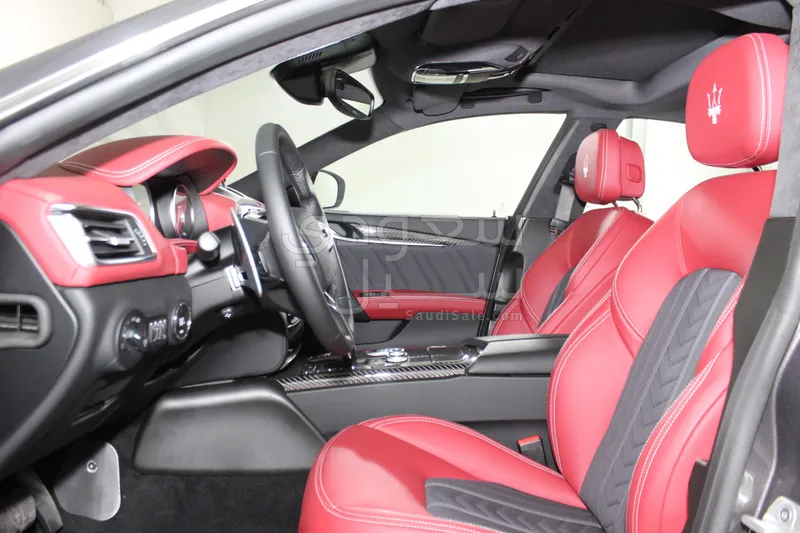 2023 مازيراتي جيبلي جي تي