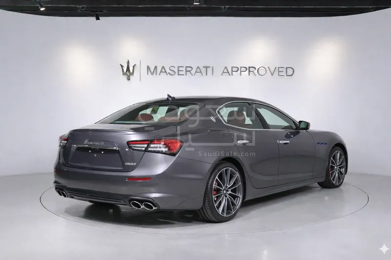 2023 مازيراتي جيبلي جي تي