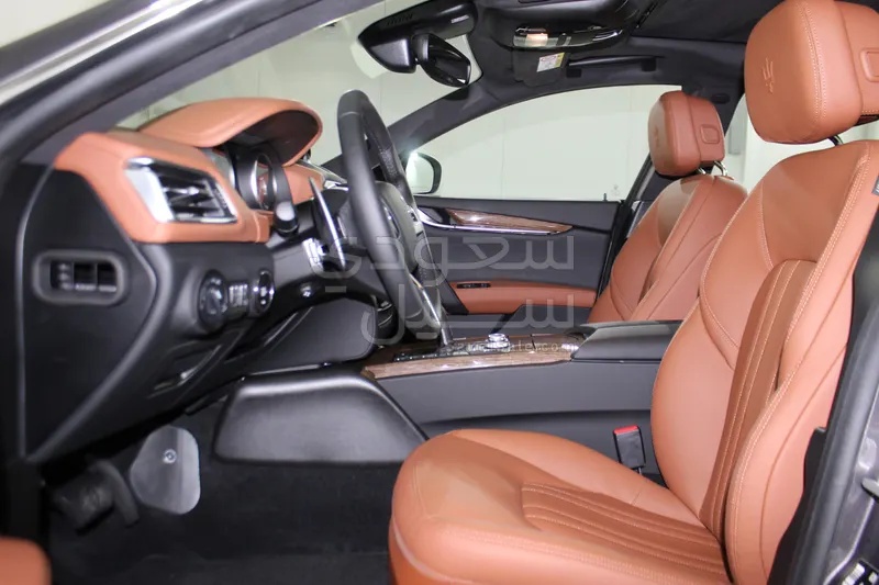 2023 مازيراتي جيبلي جي تي