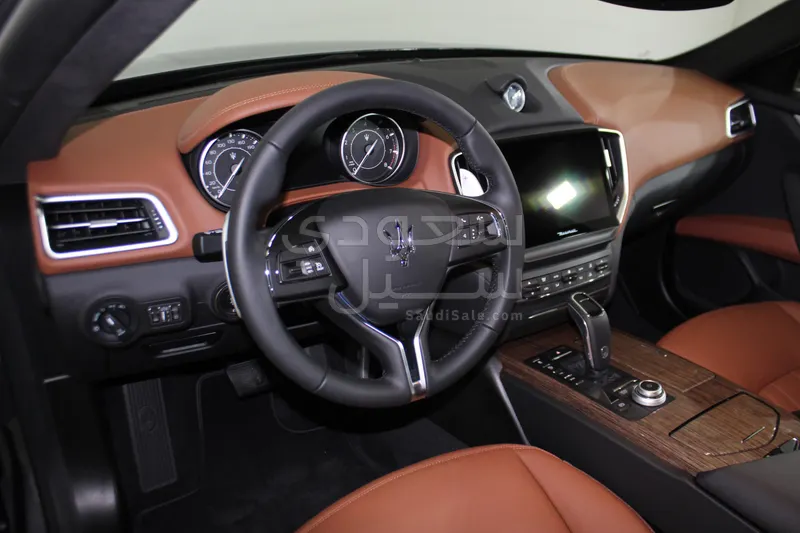 2023 مازيراتي جيبلي جي تي