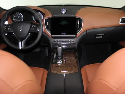 2023 مازيراتي جيبلي جي تي