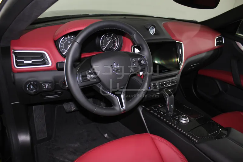 2023 مازيراتي جيبلي جي تي