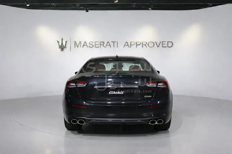 2023 مازيراتي جيبلي جي تي