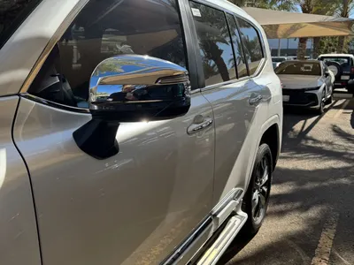 2025 تويوتا لاند كروزر في اكس ار