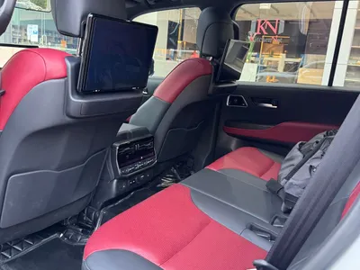 2025 تويوتا لاند كروزر في اكس ار