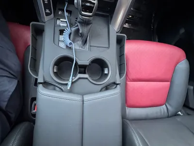 2025 تويوتا لاند كروزر في اكس ار