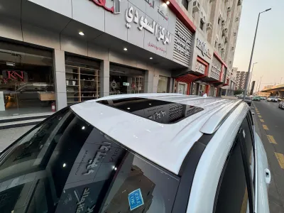 2025 تويوتا لاند كروزر في اكس ار