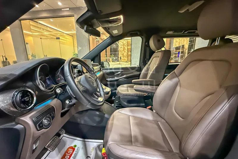 2022 مرسيدس - بنز في 250