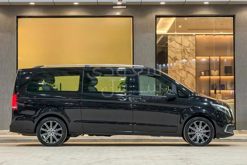 2022 مرسيدس - بنز في 250