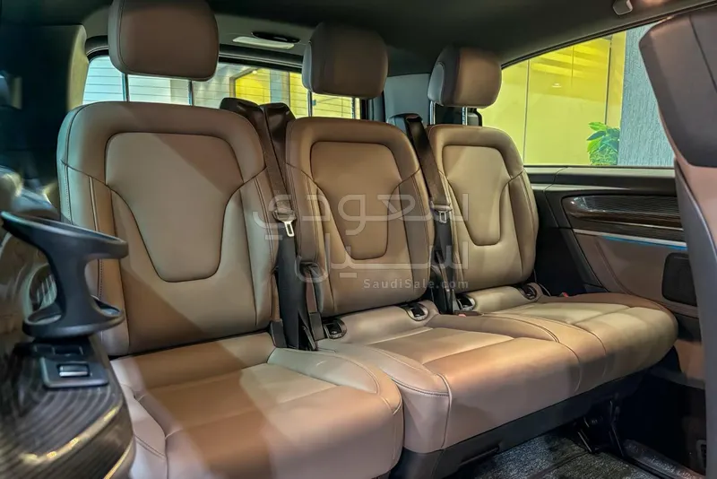 2022 مرسيدس - بنز في 250