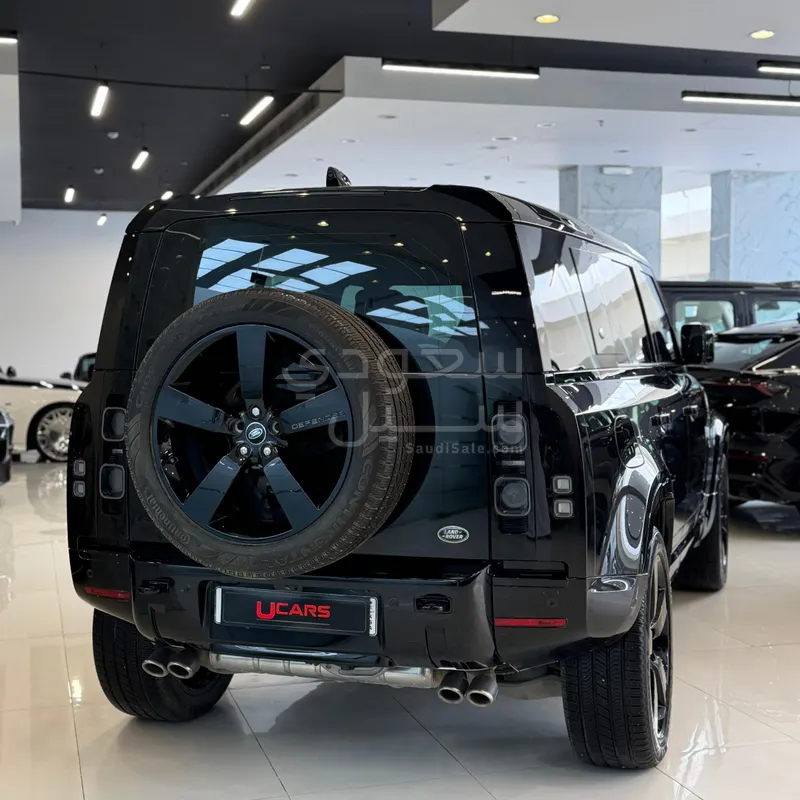 2023 لاند روفر ديفيندر