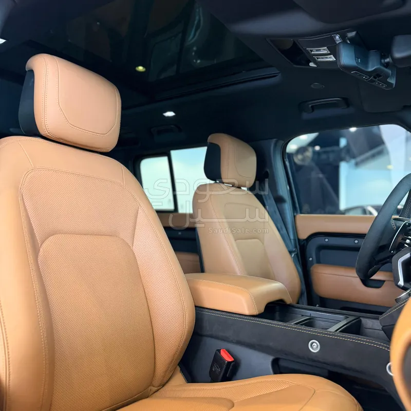 2023 لاند روفر ديفيندر