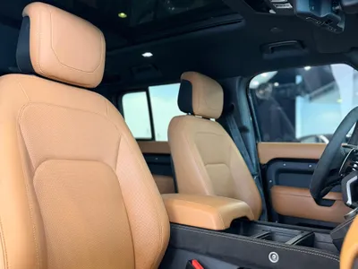 2023 لاند روفر ديفيندر