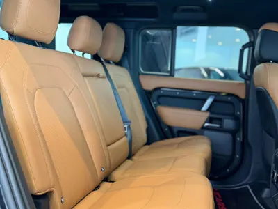 2023 لاند روفر ديفيندر