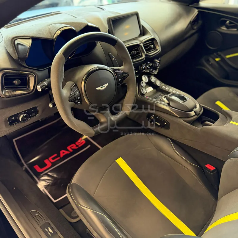 2022 استون مارتن فانتج اف 1 إديشن