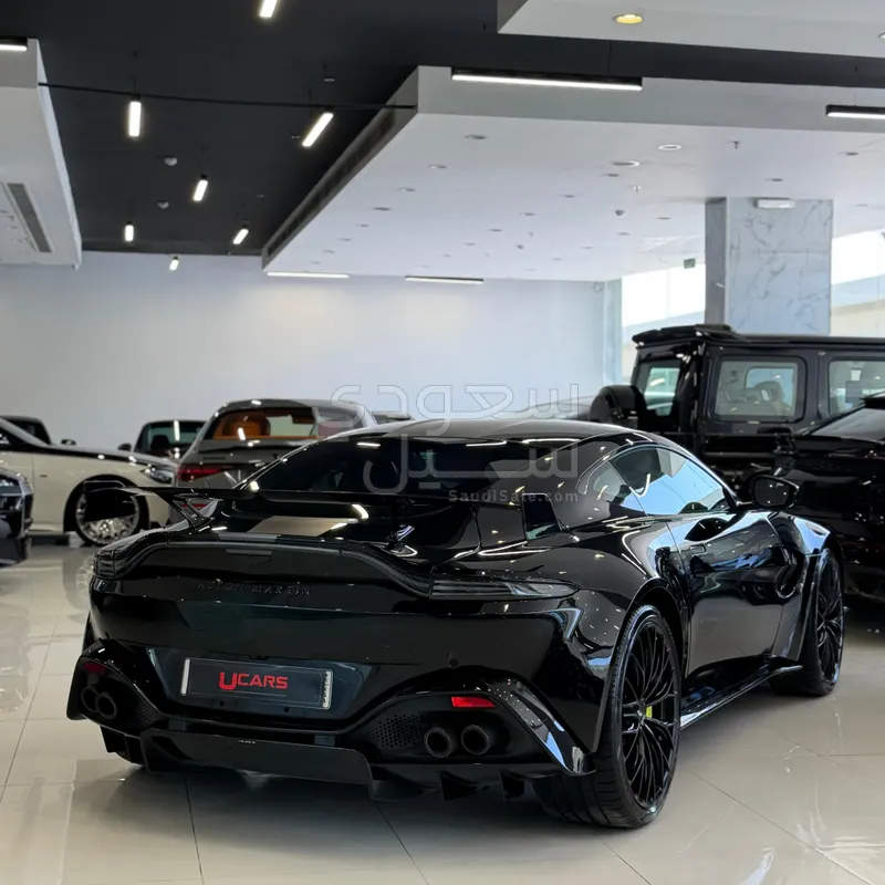2022 استون مارتن فانتج اف 1 إديشن