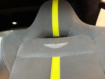 2022 استون مارتن فانتج اف 1 إديشن