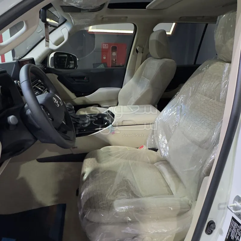 2026 تويوتا لاند كروزر جي اكس ار