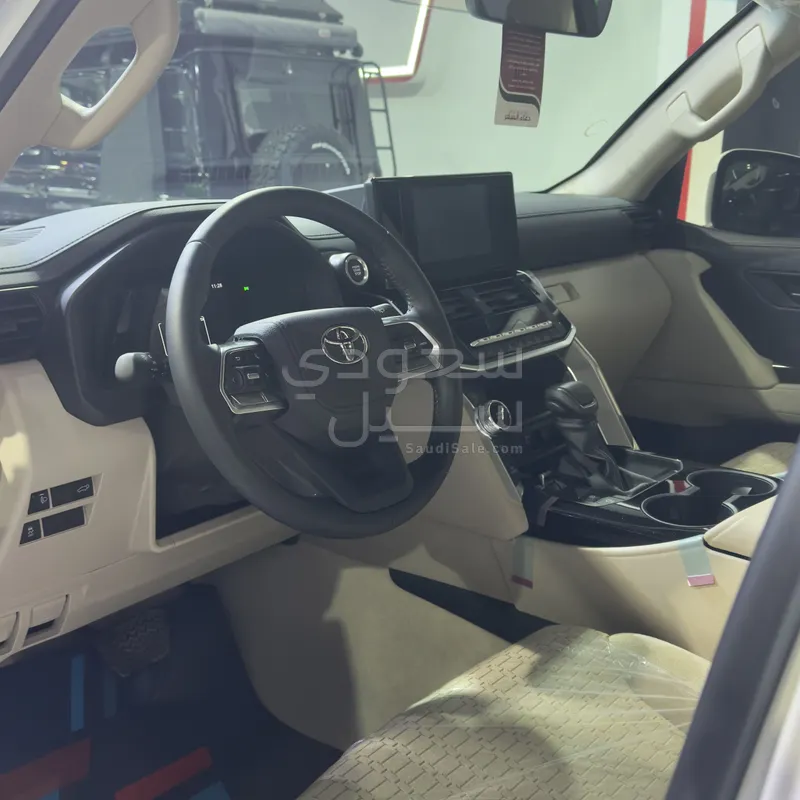 2026 تويوتا لاند كروزر جي اكس ار