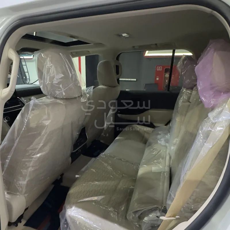 2026 تويوتا لاند كروزر جي اكس ار