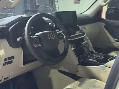 2026 تويوتا لاند كروزر جي اكس ار