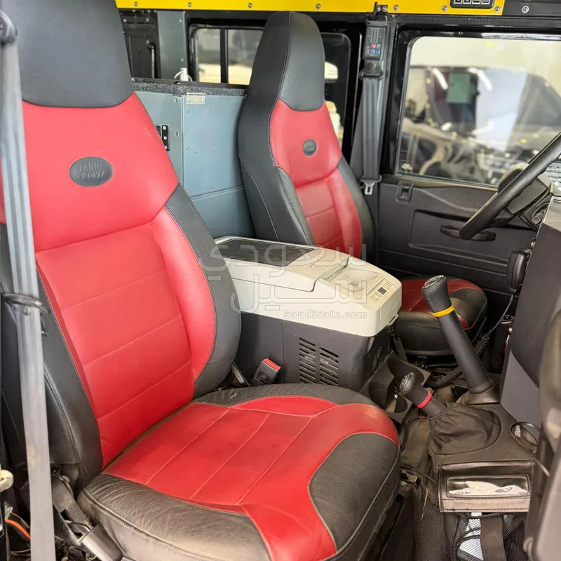 2015 لاند روفر ديفيندر