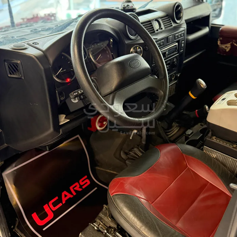 2015 لاند روفر ديفيندر