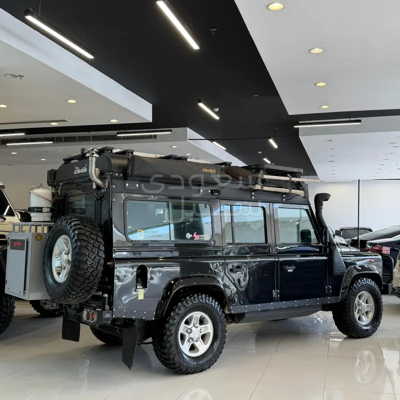 2015 لاند روفر ديفيندر