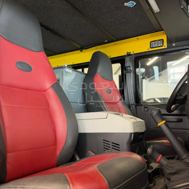 2015 لاند روفر ديفيندر