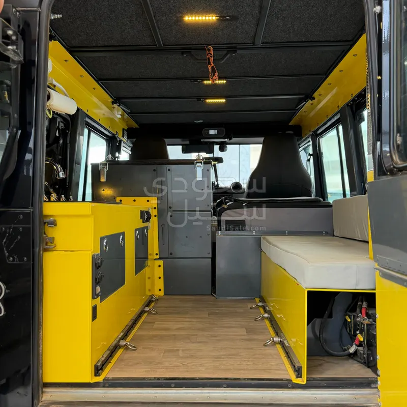 2015 لاند روفر ديفيندر