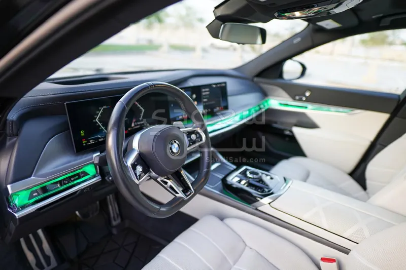 2024 بي ام دبليو الفئة السابعة 740 إل أي