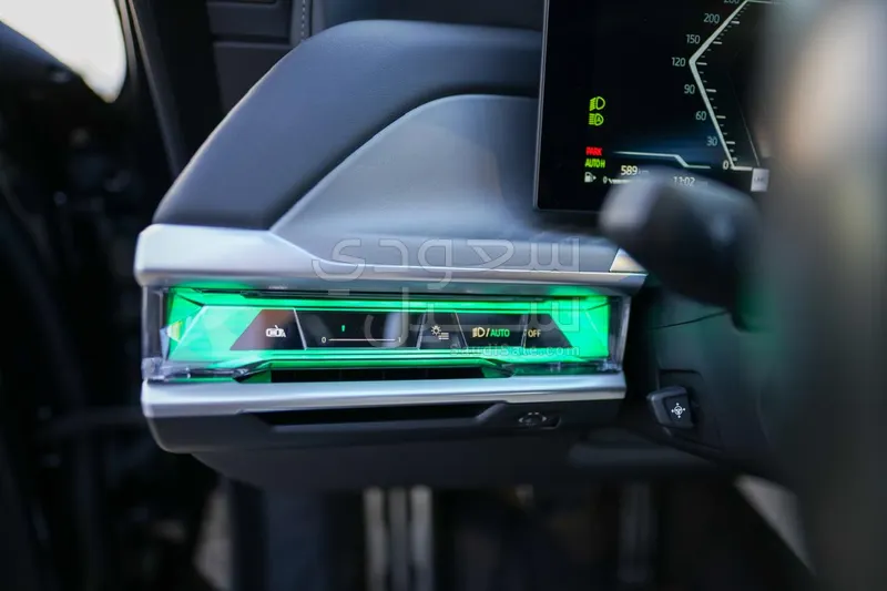 2024 بي ام دبليو الفئة السابعة 740 إل أي