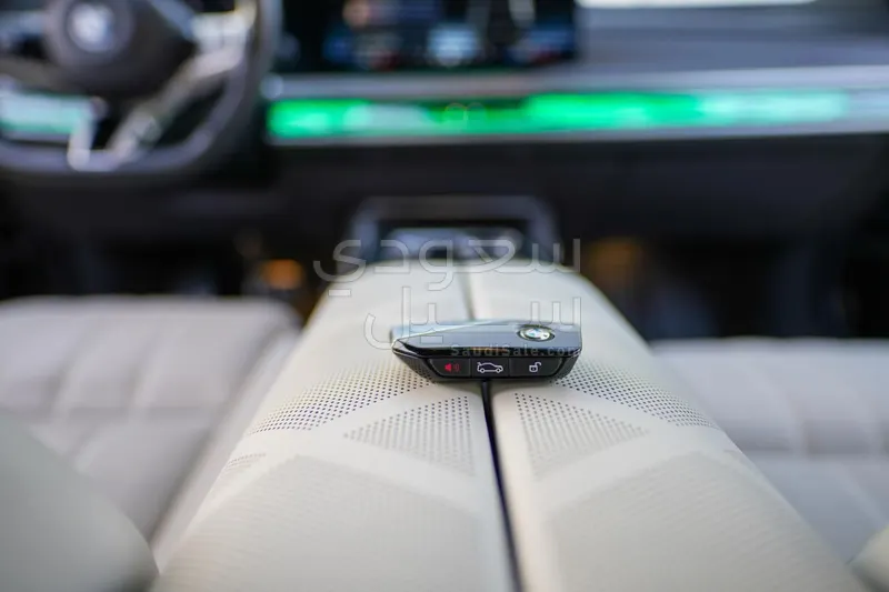 2024 بي ام دبليو الفئة السابعة 740 إل أي