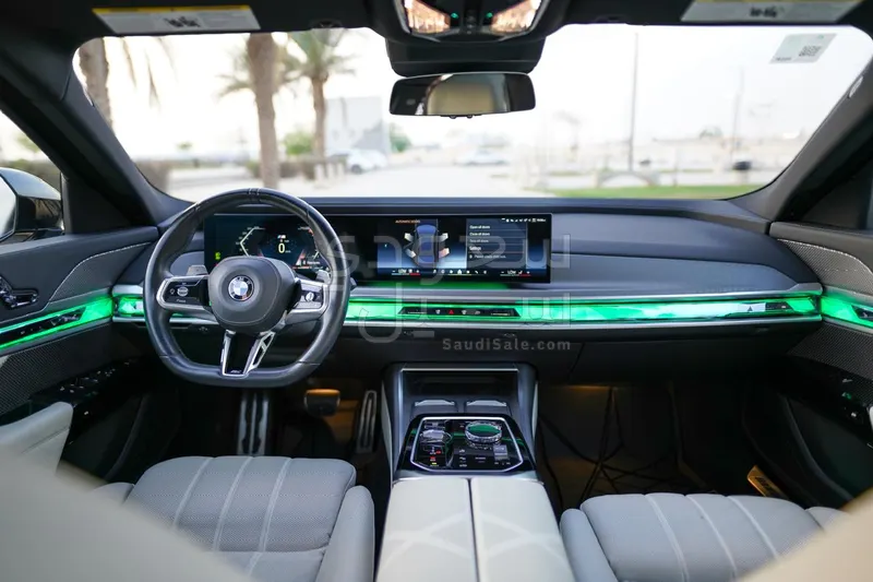 2024 بي ام دبليو الفئة السابعة 740 إل أي