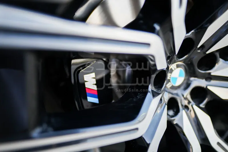 2024 بي ام دبليو الفئة السابعة 740 إل أي