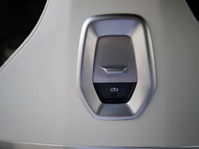 2024 بي ام دبليو الفئة السابعة 740 إل أي