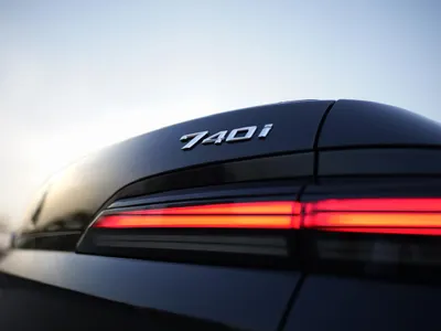 2024 بي ام دبليو الفئة السابعة 740 إل أي