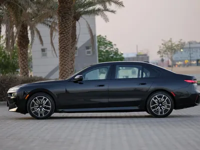 2024 بي ام دبليو الفئة السابعة 740 إل أي