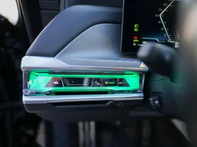 2024 بي ام دبليو الفئة السابعة 740 إل أي