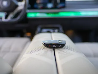 2024 بي ام دبليو الفئة السابعة 740 إل أي