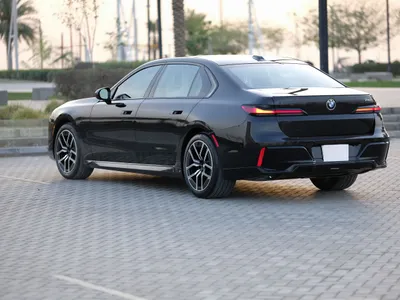 2024 بي ام دبليو الفئة السابعة 740 إل أي