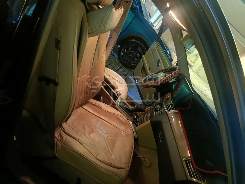 2011 مرسيدس - بنز إي 200