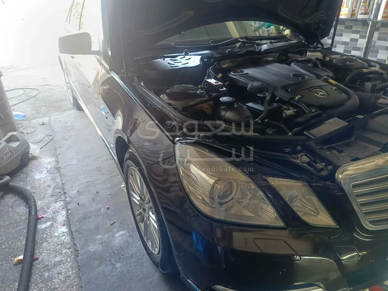 2011 مرسيدس - بنز إي 200