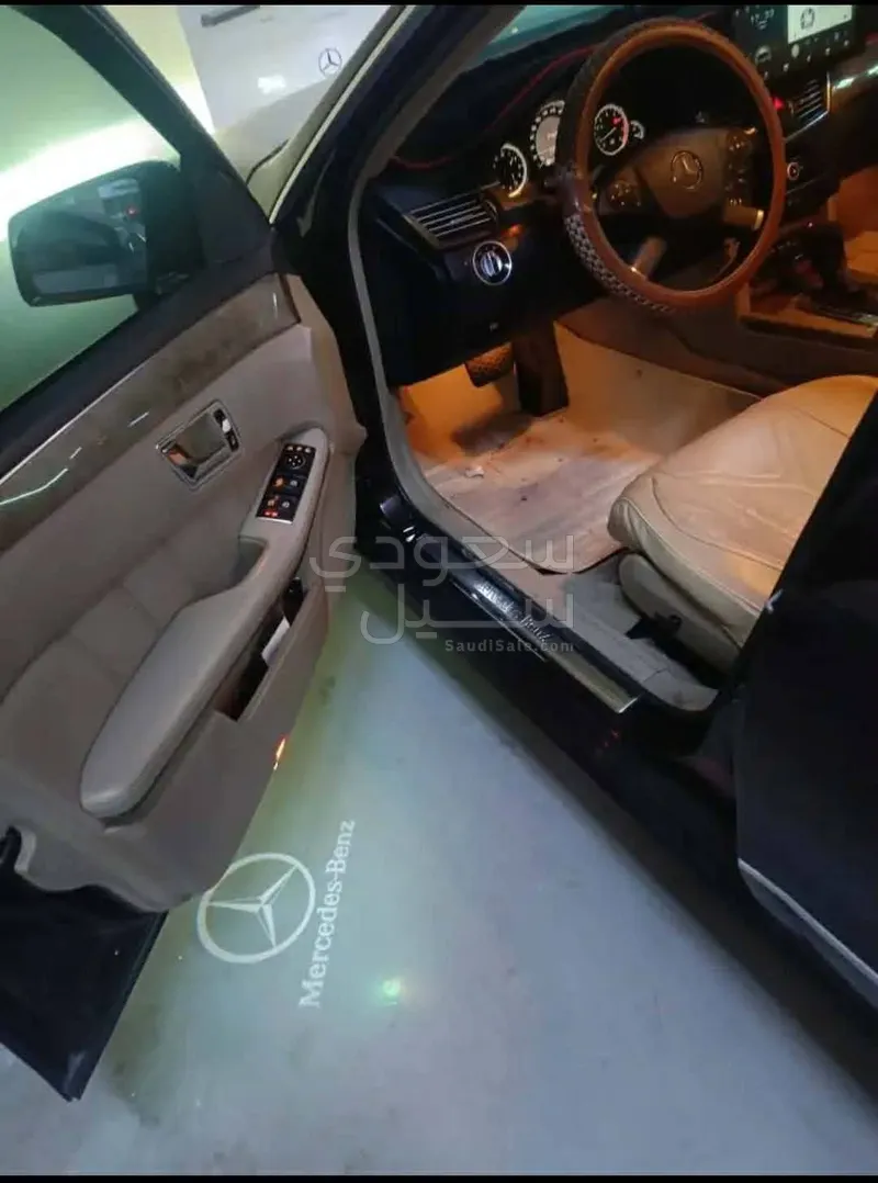 2011 مرسيدس - بنز إي 200