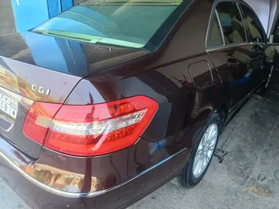 2011 مرسيدس - بنز إي 200