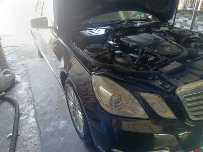 2011 مرسيدس - بنز إي 200